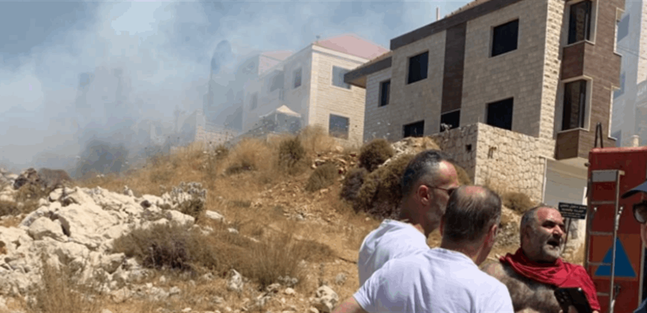 بمساندة الجيش والبلديات… إخماد حريق اقترب من المنازل في الكورة